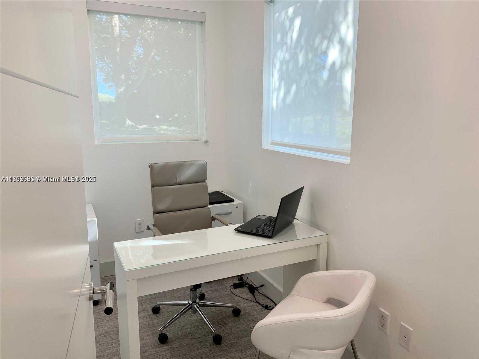 Small Image of 17100 ROYAL PALM BLVD #1, Weston Number 3