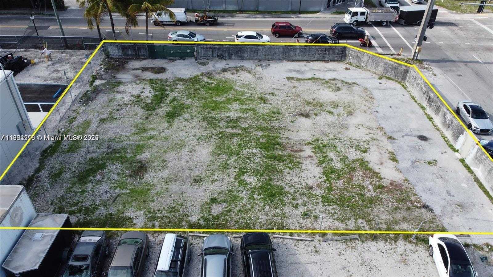 Small Image of 921 NORTH 21ST AVE, Hollywood Number 2