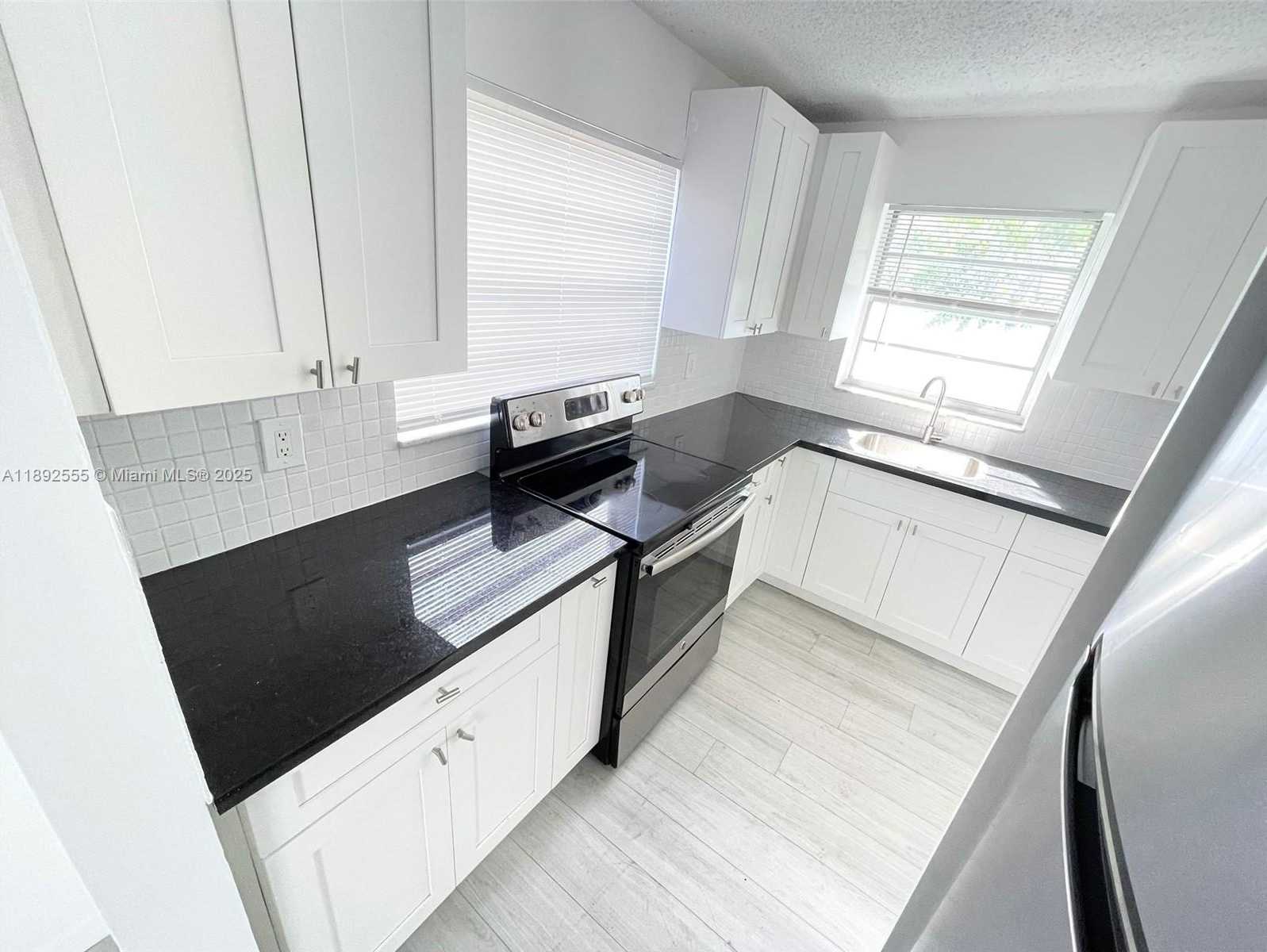 Small Image of 333 SOUTH EAST 23RD AVE, Boynton Beach Number 14