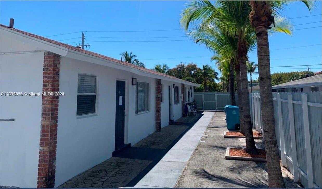 Small Image of 333 SOUTH EAST 23RD AVE, Boynton Beach Number 3