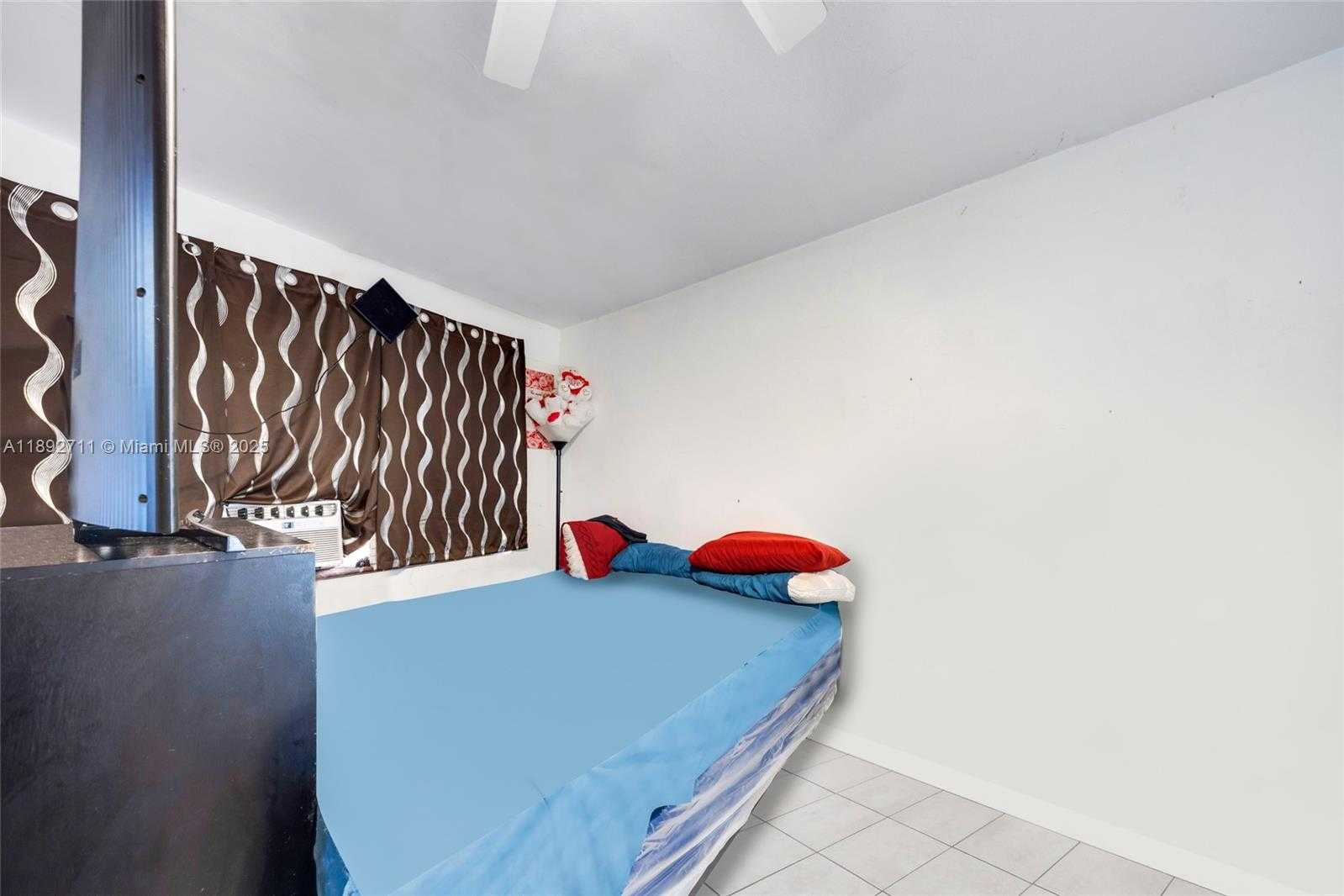 Small Image of 2028 SOUTH WEST 6TH ST, Miami Number 12