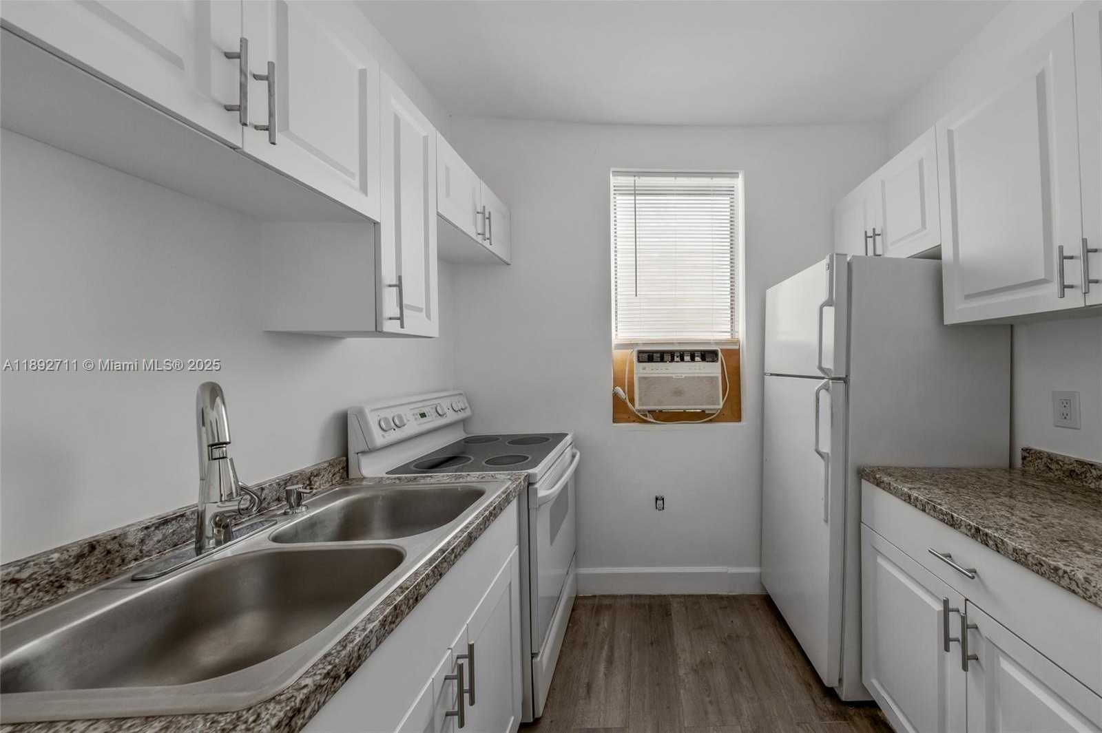 Small Image of 2028 SOUTH WEST 6TH ST, Miami Number 15