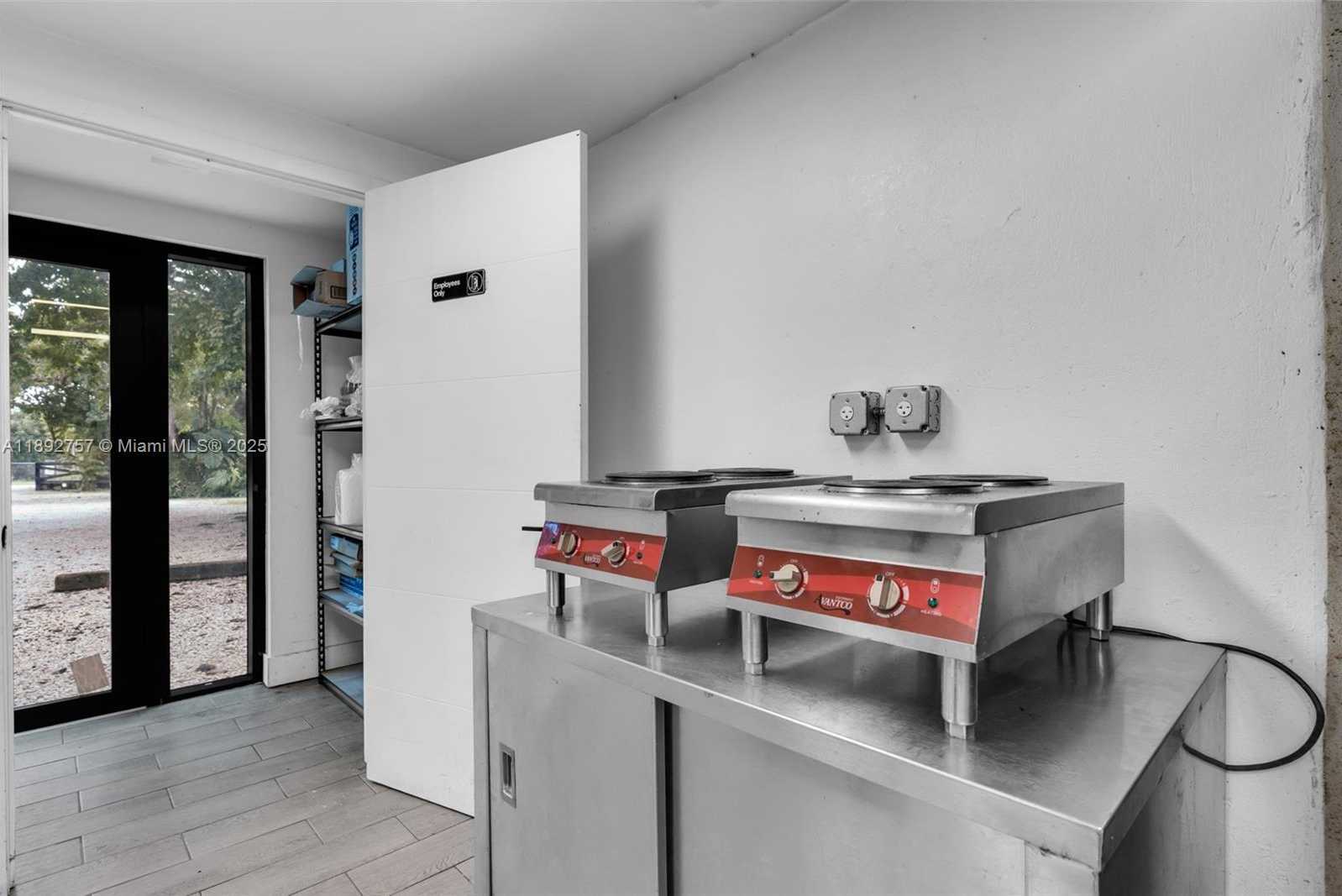 Small Image of 23175 SOUTH WEST NARANJA RD, Miami Number 17
