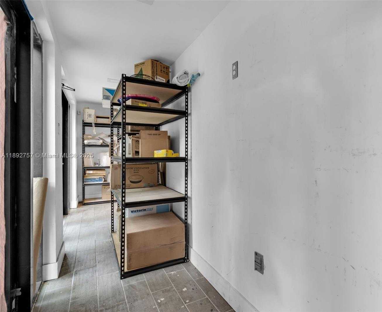 Small Image of 23175 SOUTH WEST NARANJA RD, Miami Number 19