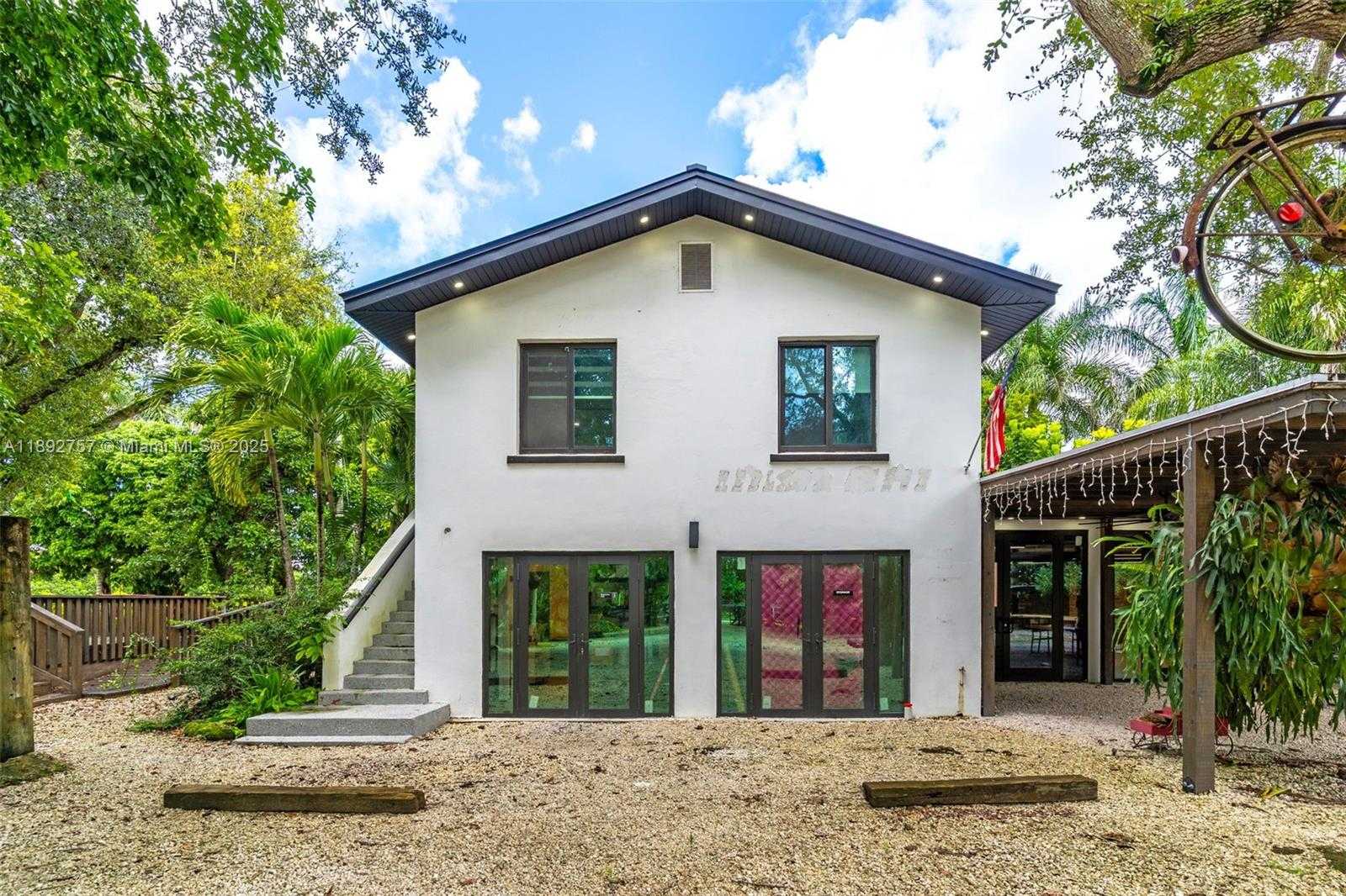 Small Image of 23175 SOUTH WEST NARANJA RD, Miami Number 21