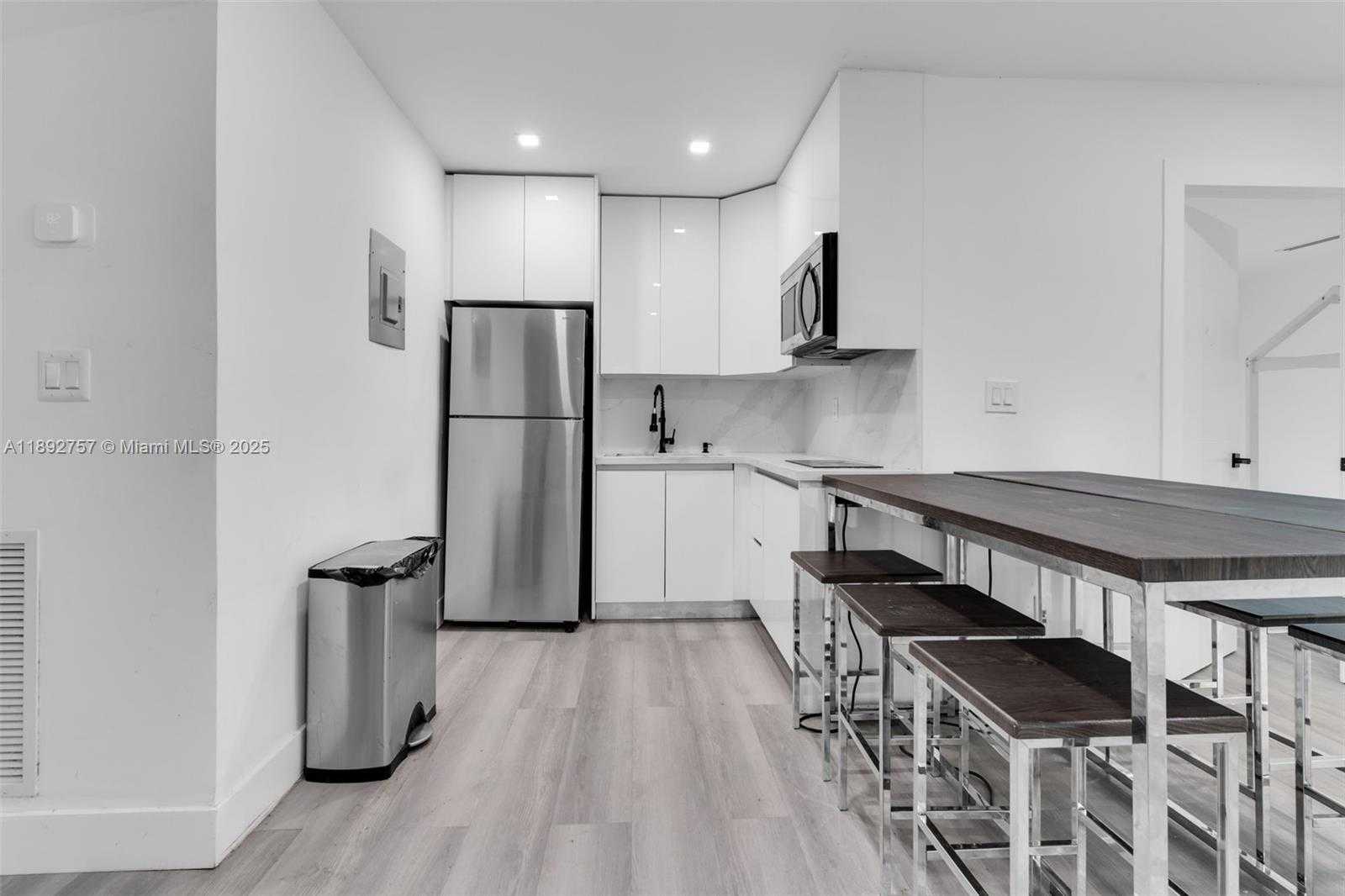 Small Image of 23175 SOUTH WEST NARANJA RD, Miami Number 25