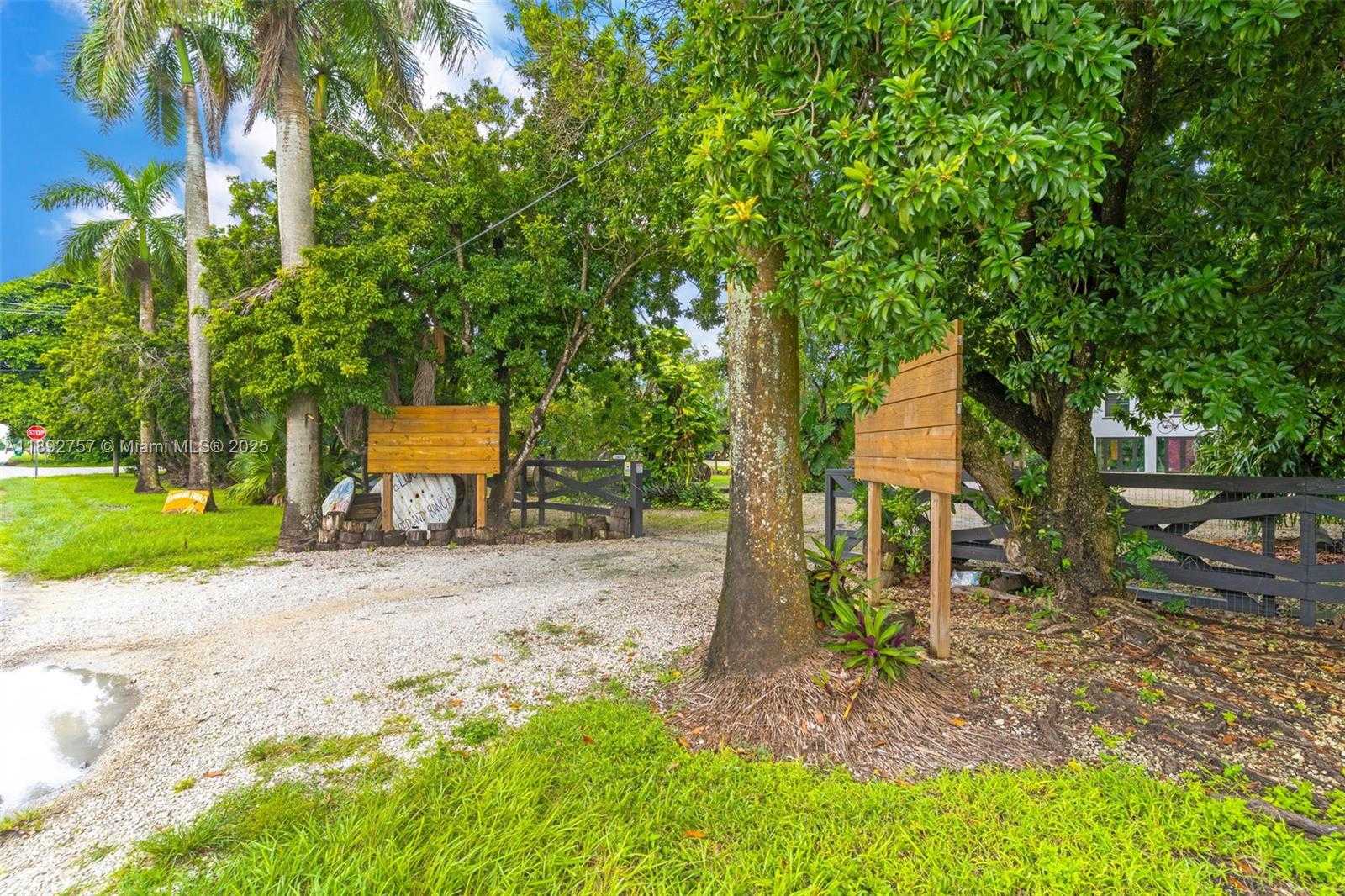 Small Image of 23175 SOUTH WEST NARANJA RD, Miami Number 33