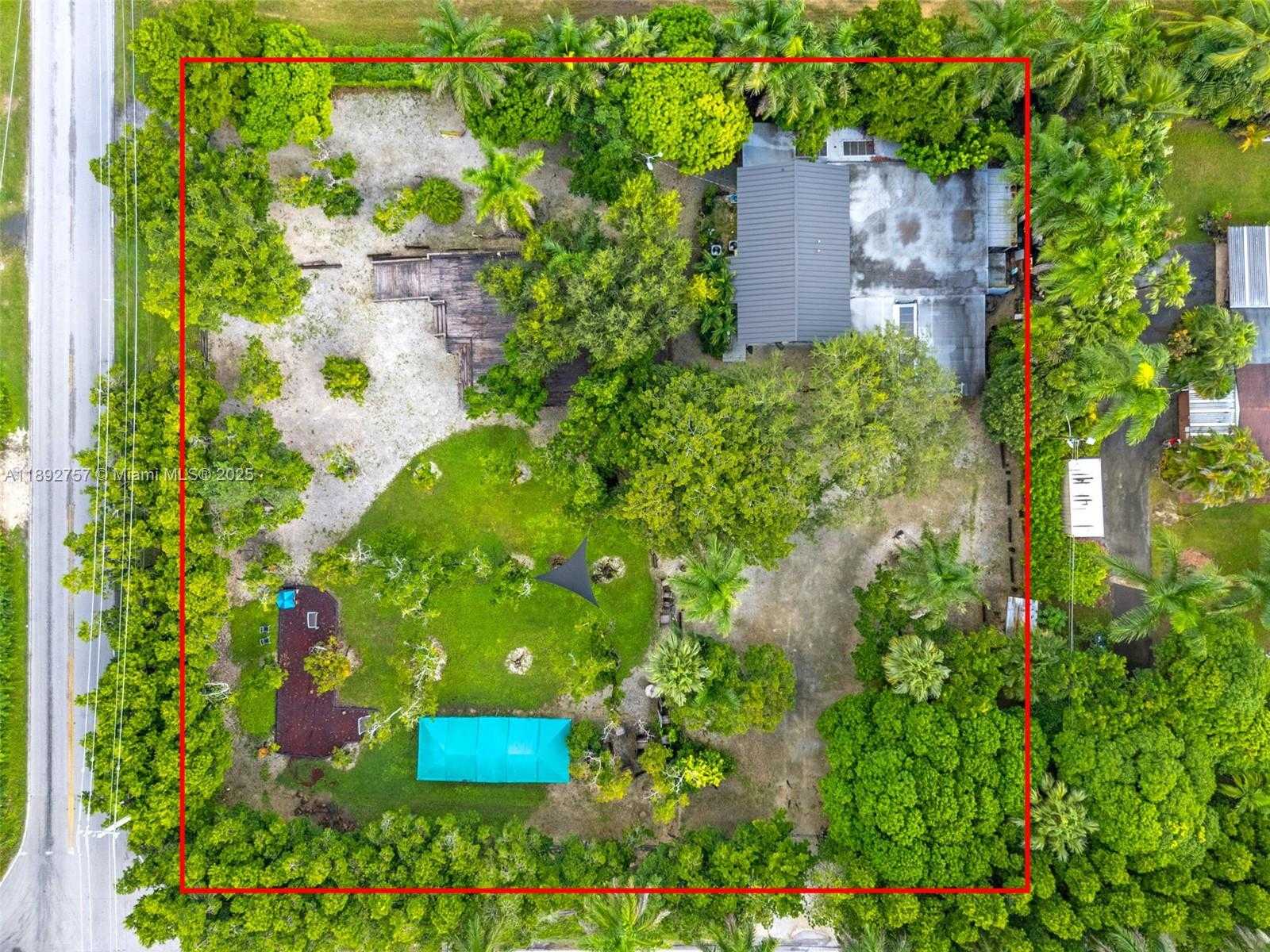 Small Image of 23175 SOUTH WEST NARANJA RD, Miami Number 36