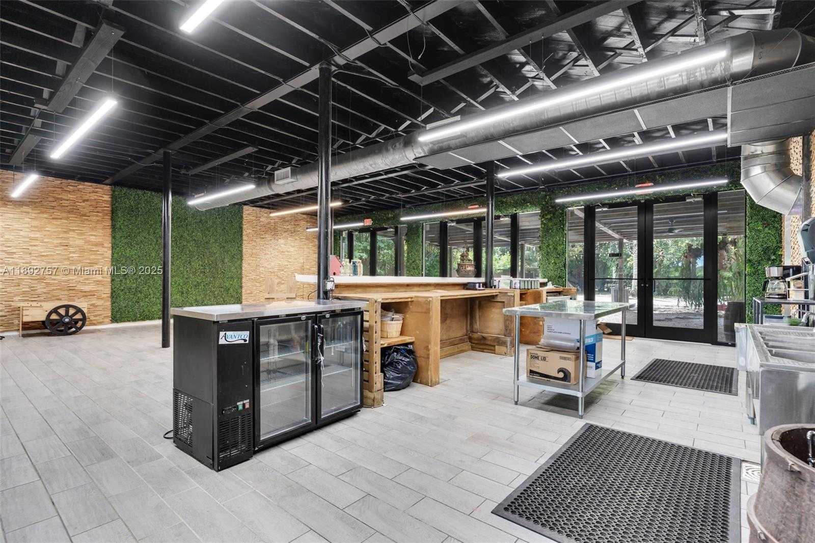 Small Image of 23175 SOUTH WEST NARANJA RD, Miami Number 7