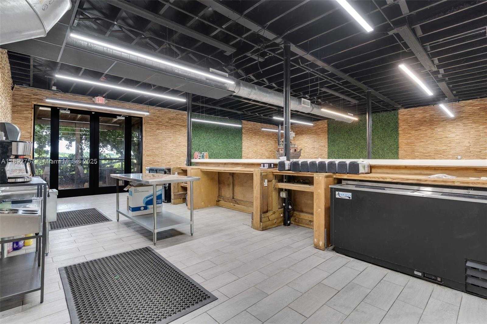Small Image of 23175 SOUTH WEST NARANJA RD, Miami Number 9