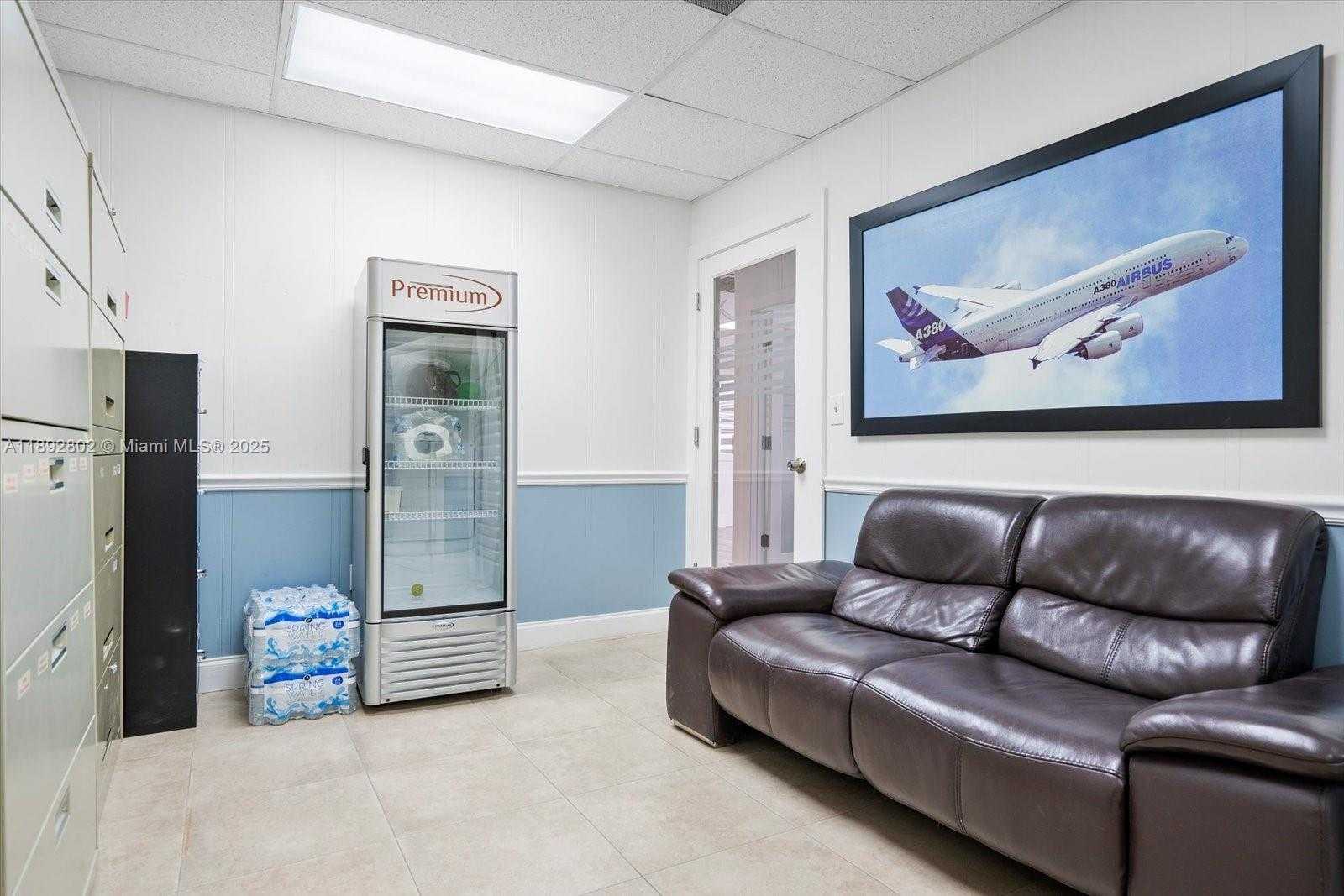 Small Image of 960 WEST 84TH ST, Hialeah Number 12
