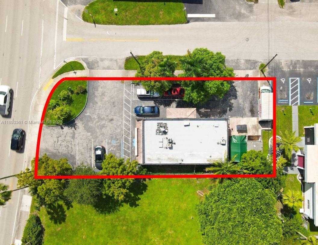 Small Image of 715 NORTH STATE ROAD 7, Margate Number 10