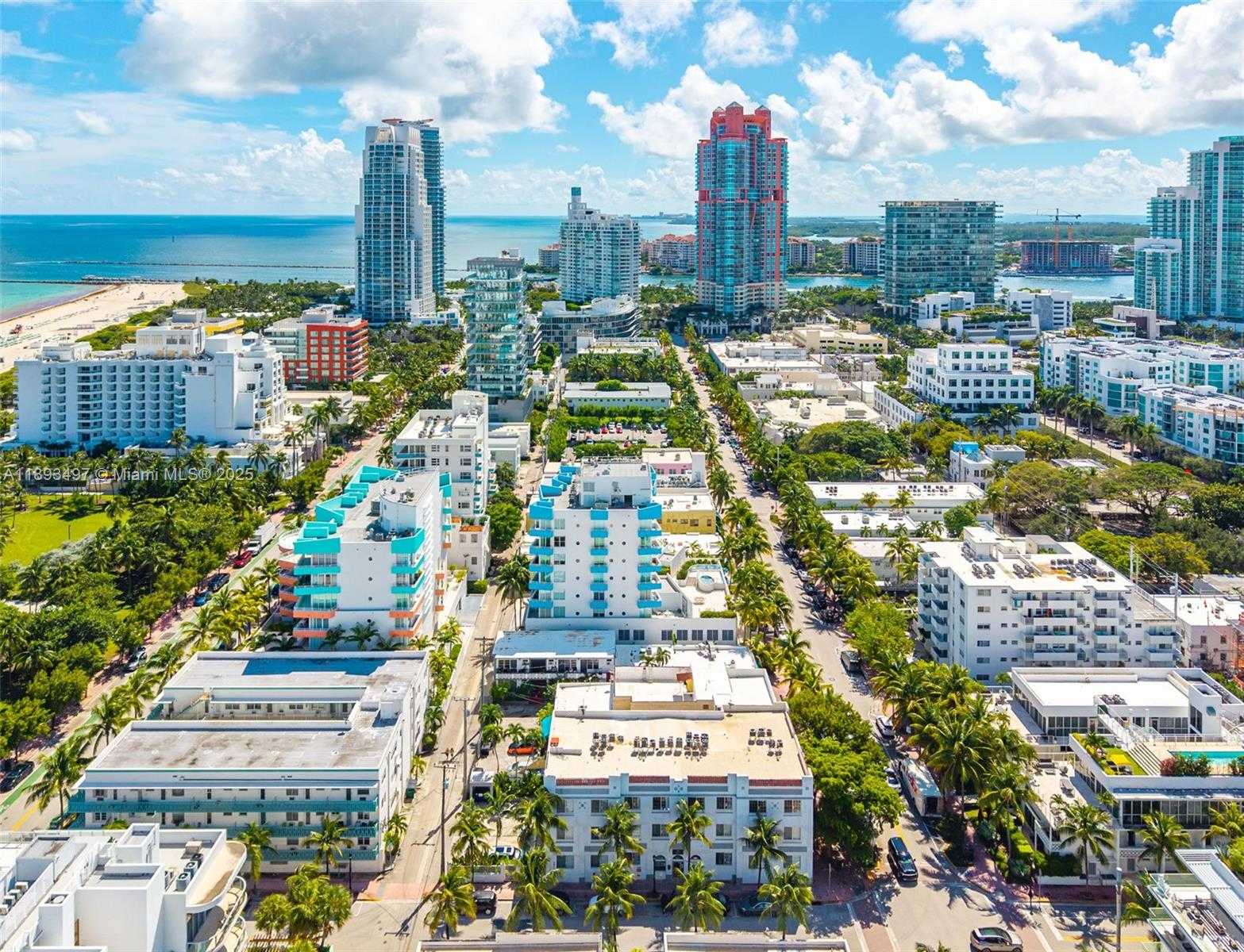 Small Image of 249 COLLINS AVE, Miami Beach Number 19