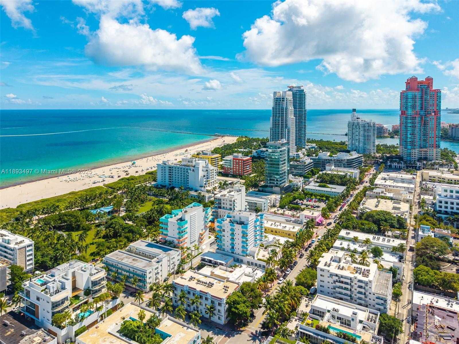 Small Image of 249 COLLINS AVE, Miami Beach Number 25