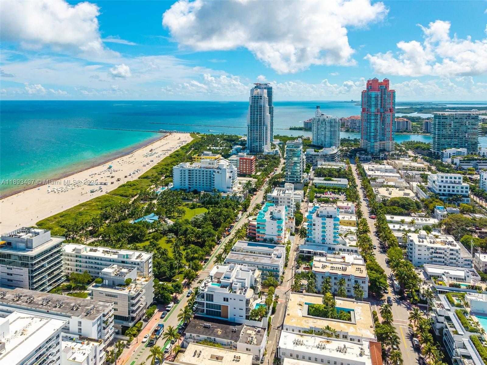 Small Image of 249 COLLINS AVE, Miami Beach Number 27