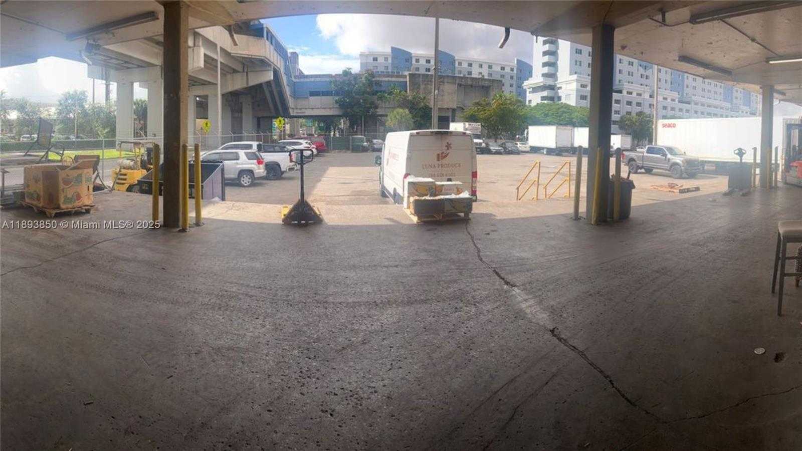 Small Image of 1217 NORTH WEST 21ST STREET, Miami Number 7