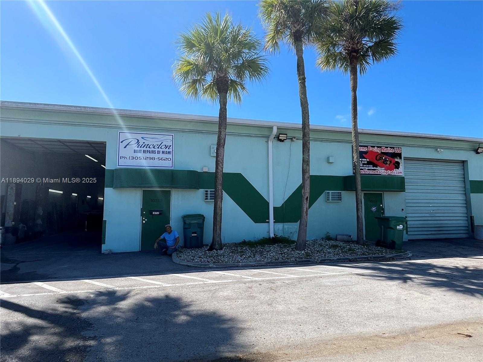 Small Image of 10754 SOUTH WEST 188 ST #10754, Cutler Bay Number 5