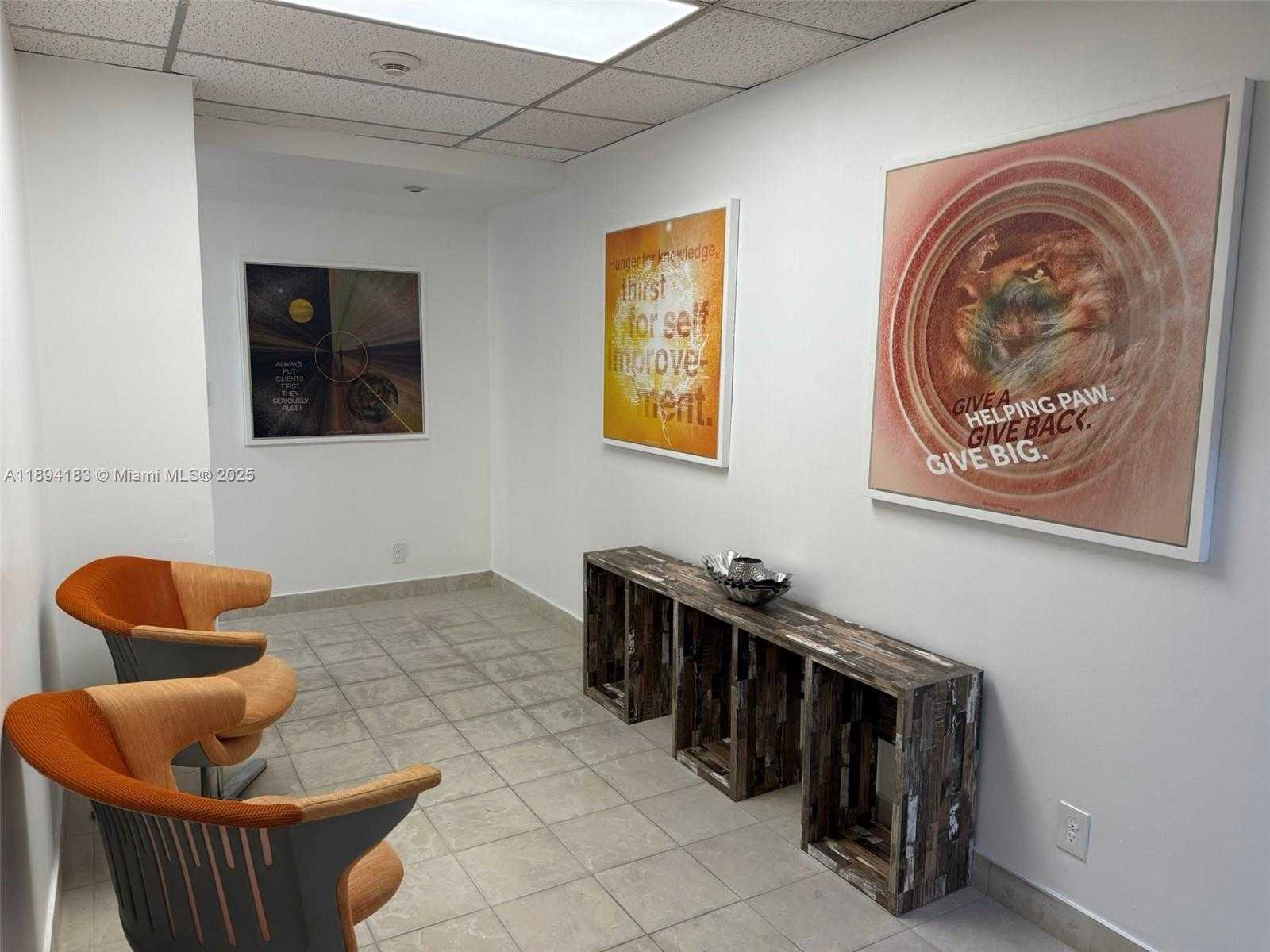 Small Image of 299 ALHAMBRA CIR #212, Coral Gables Number 3
