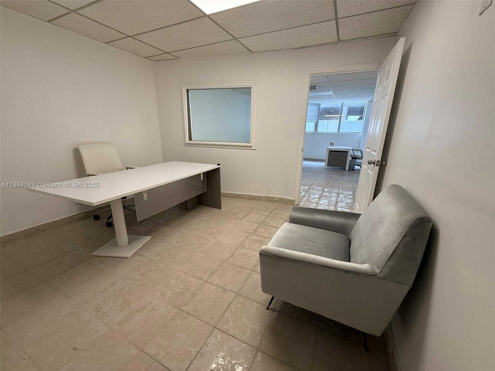 Small Image of 299 ALHAMBRA CIR #212, Coral Gables Number 5