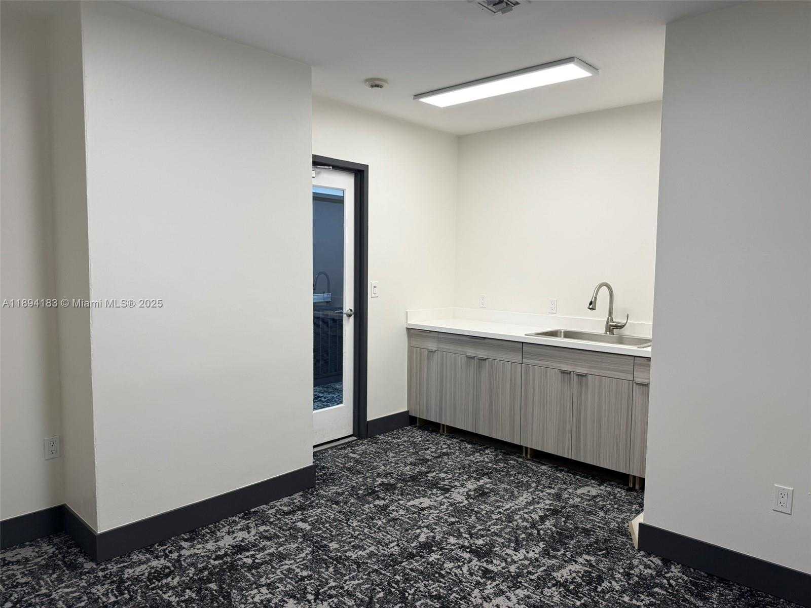 Small Image of 299 ALHAMBRA CIR #212, Coral Gables Number 8