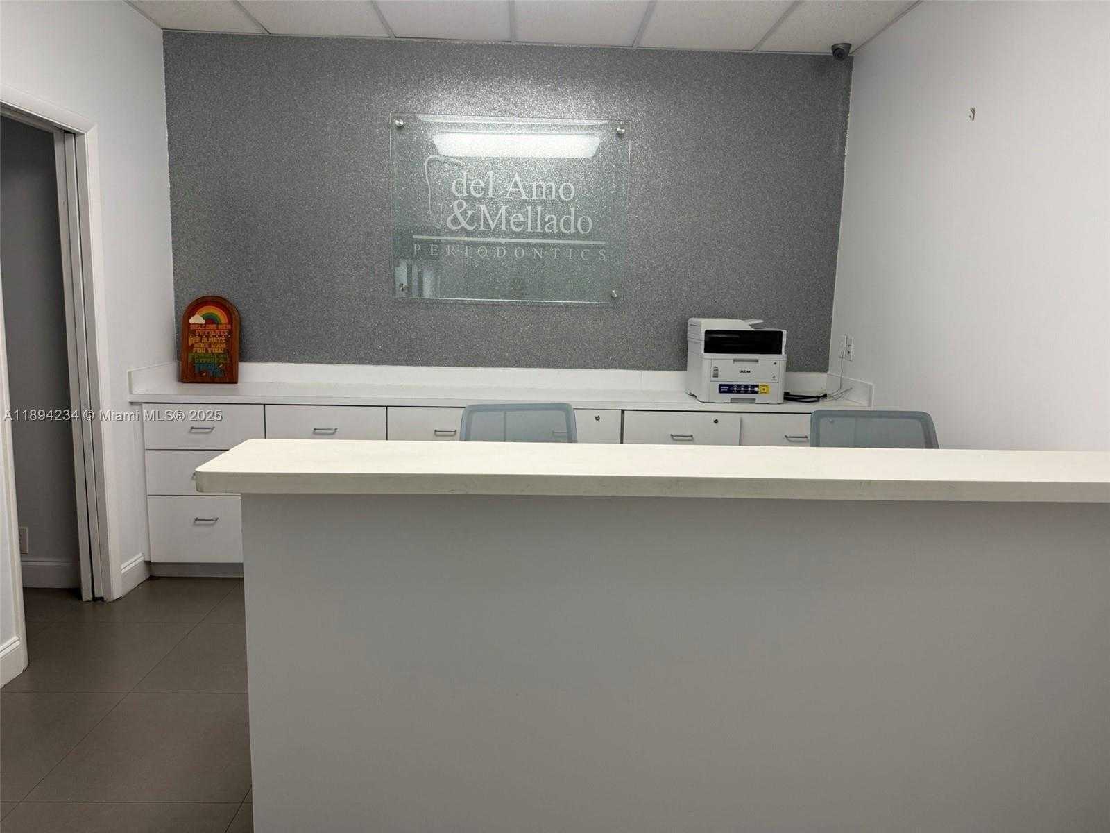 Small Image of 299 ALHAMBRA CIR #211, Coral Gables Number 5