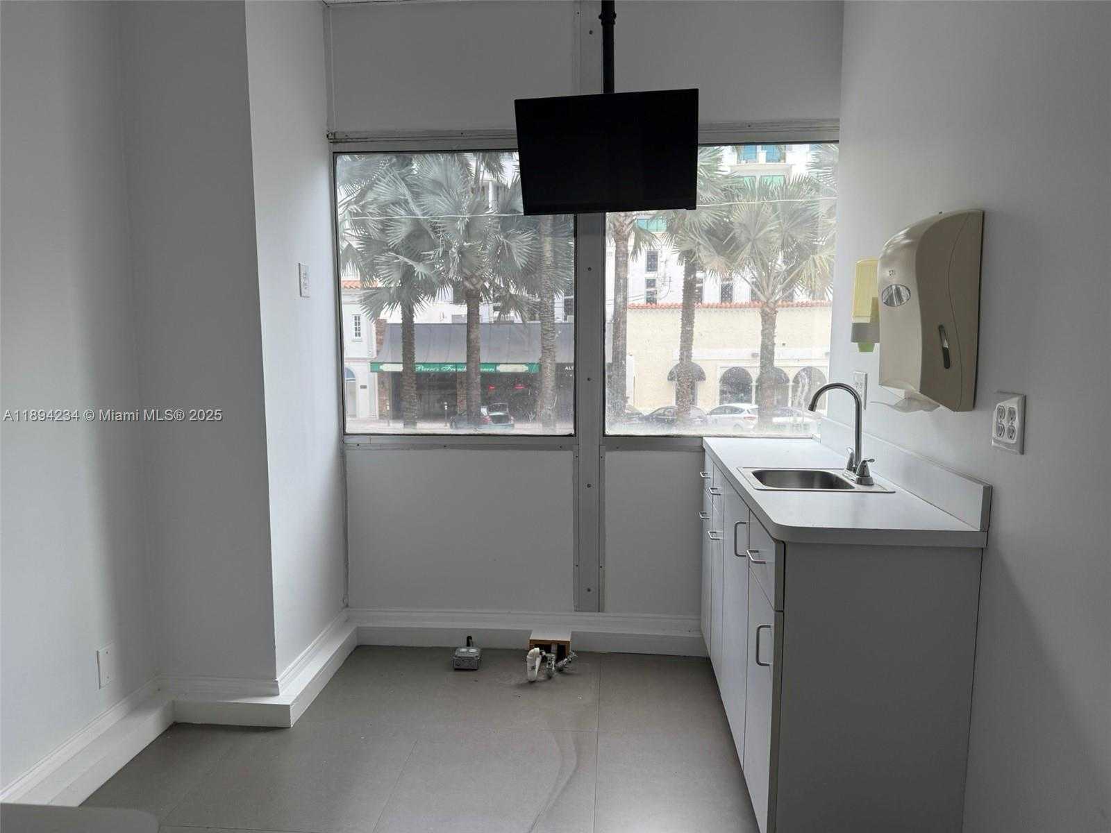 Small Image of 299 ALHAMBRA CIR #211, Coral Gables Number 8