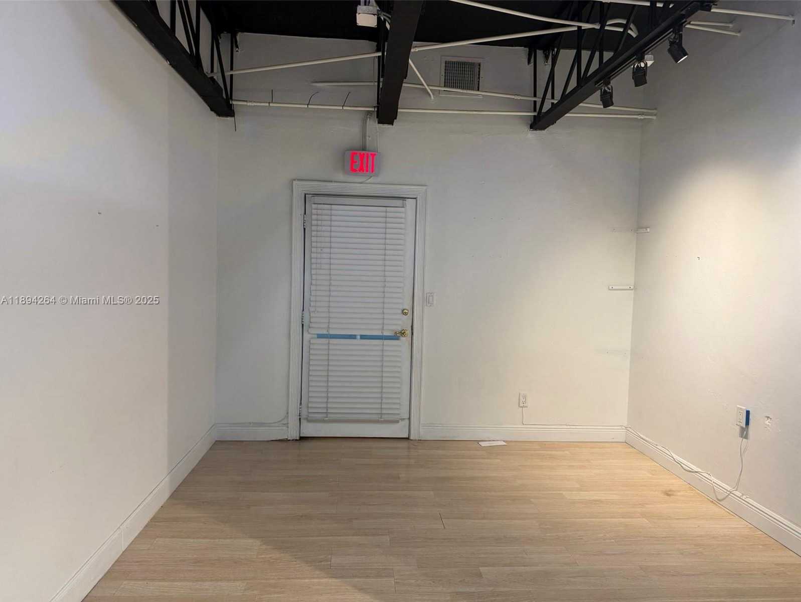 Small Image of 299 ALHAMBRA CIR #219/221/222, Coral Gables Number 5