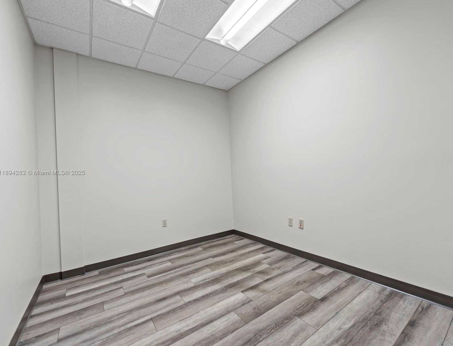 Small Image of 735 SHOTGUN RD #735, Sunrise Number 12