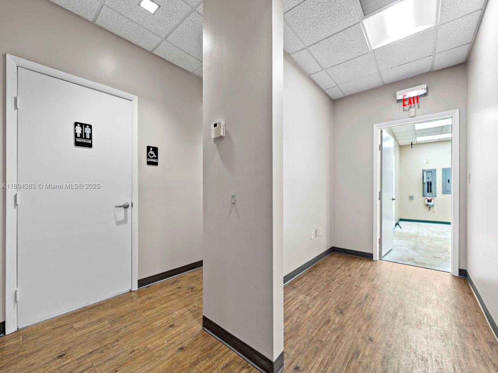 Small Image of 735 SHOTGUN RD #735, Sunrise Number 17