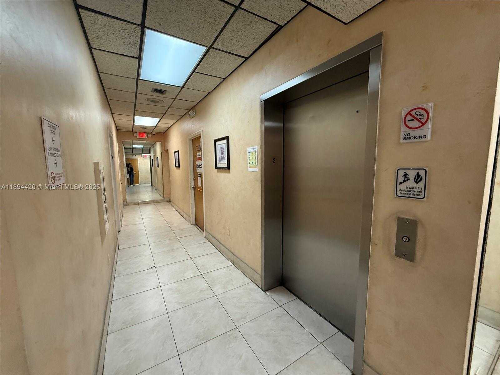Small Image of 17101 NORTH EAST 19TH AVE, North Miami Beach Number 16