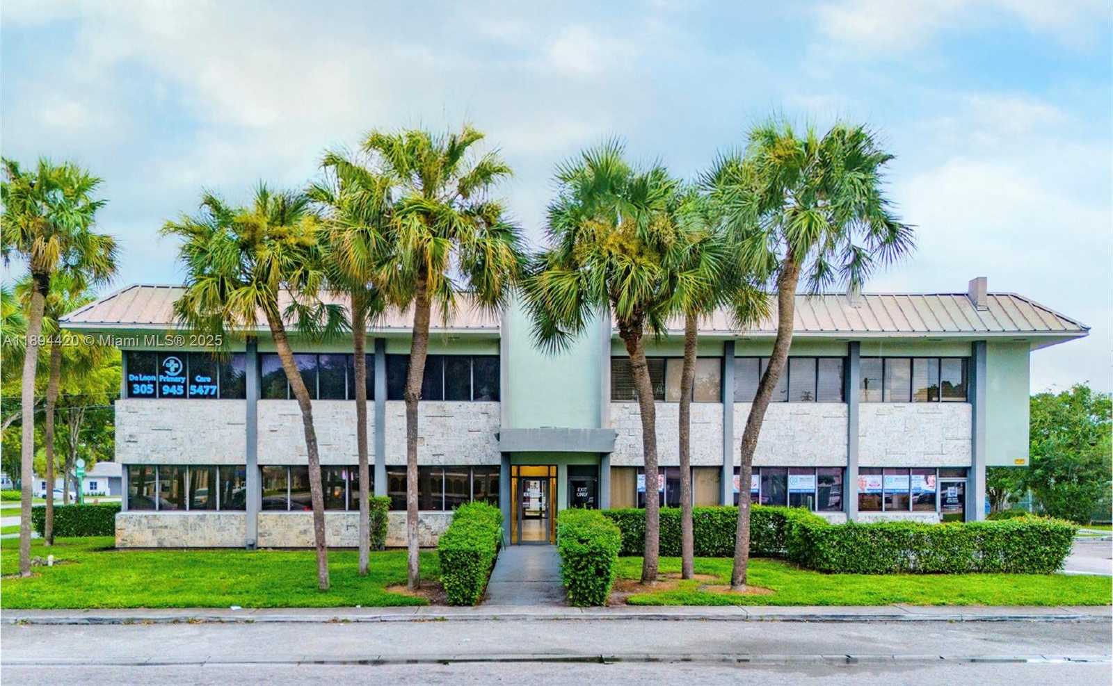 Small Image of 17101 NORTH EAST 19TH AVE, North Miami Beach Number 8