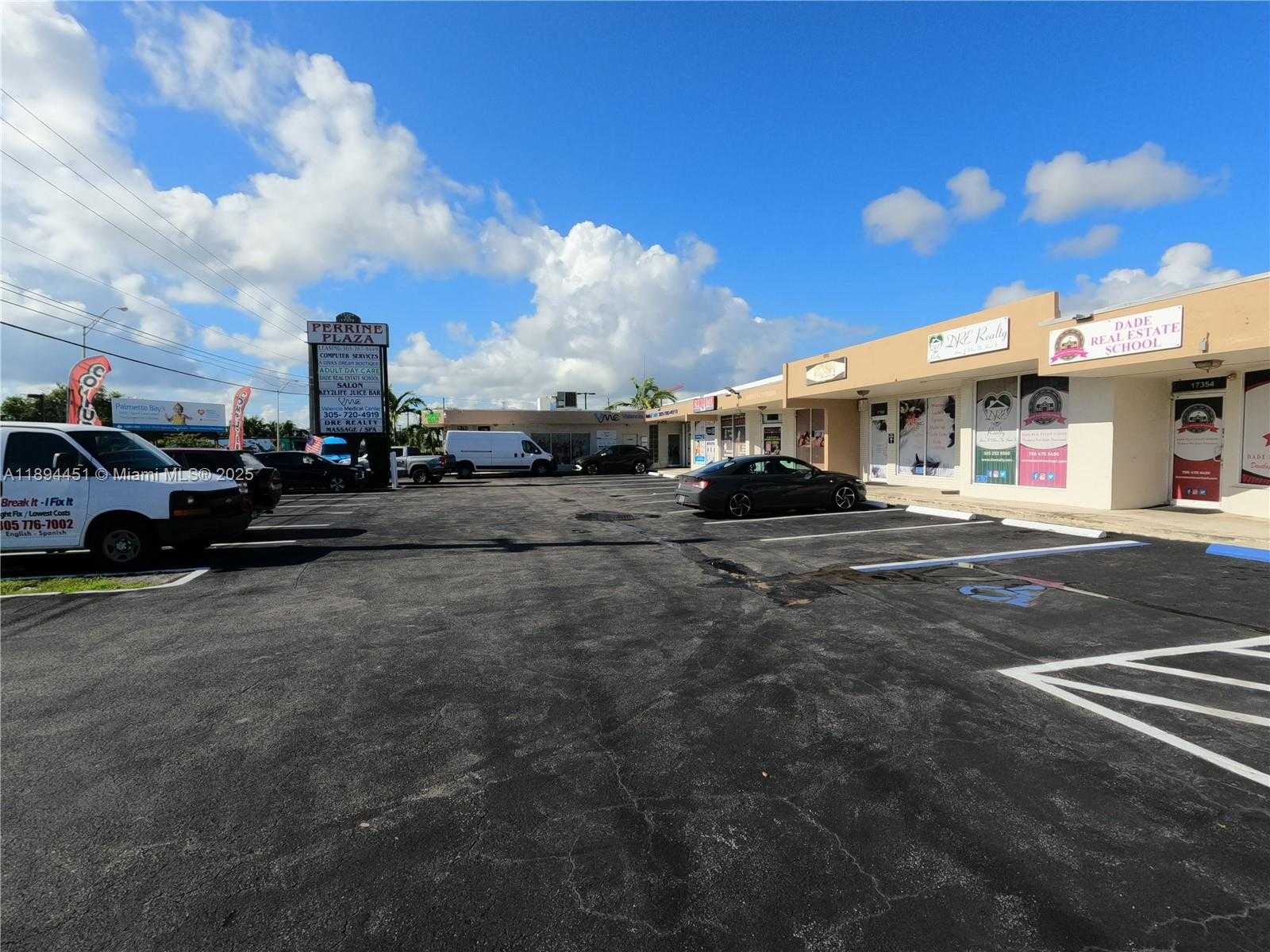 Small Image of 17354 SOUTH DIXIE HWY, Palmetto Bay Number 12