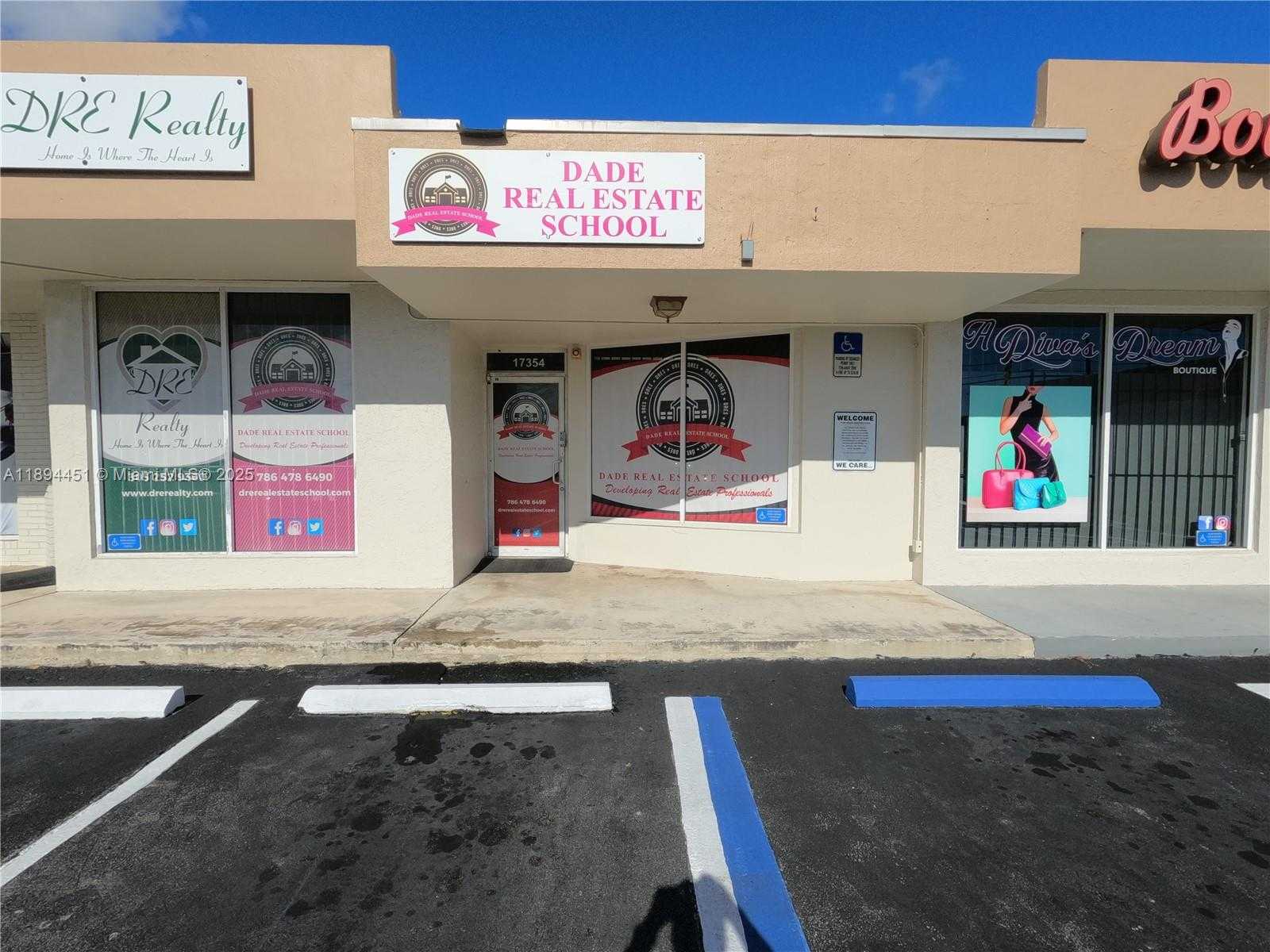 Small Image of 17354 SOUTH DIXIE HWY, Palmetto Bay Number 2