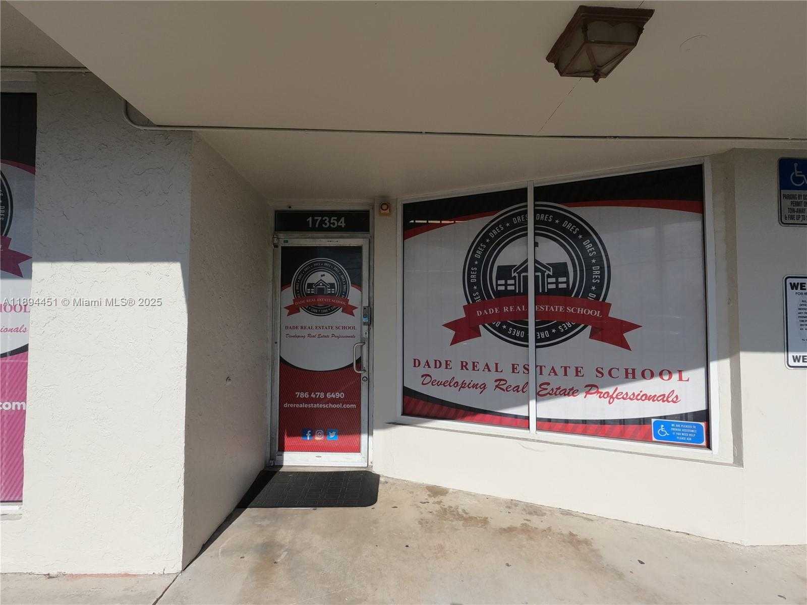Small Image of 17354 SOUTH DIXIE HWY, Palmetto Bay Number 3
