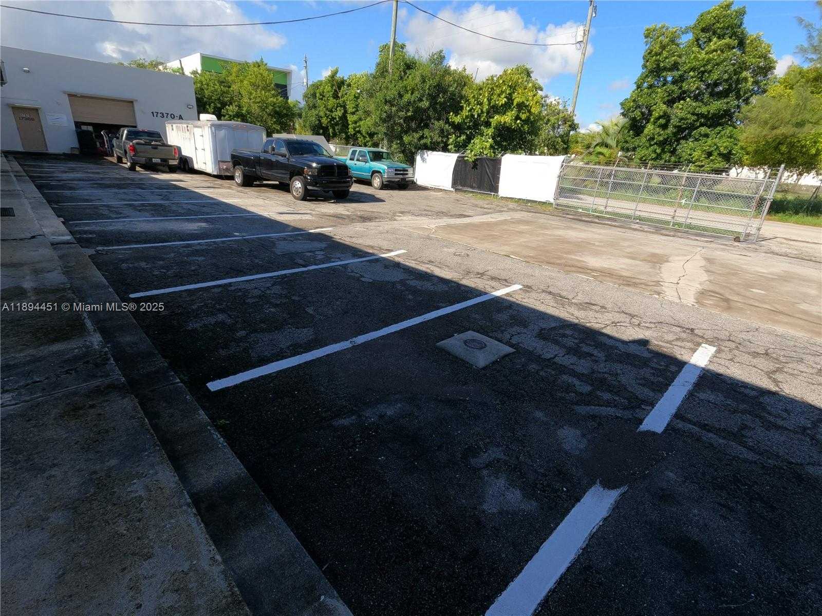 Small Image of 17354 SOUTH DIXIE HWY, Palmetto Bay Number 9