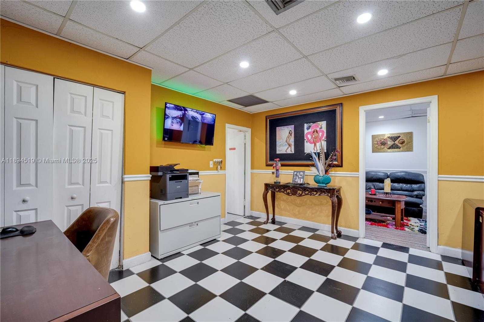 Small Image of 1121 NORTH WEST 29TH ST, Miami Number 24