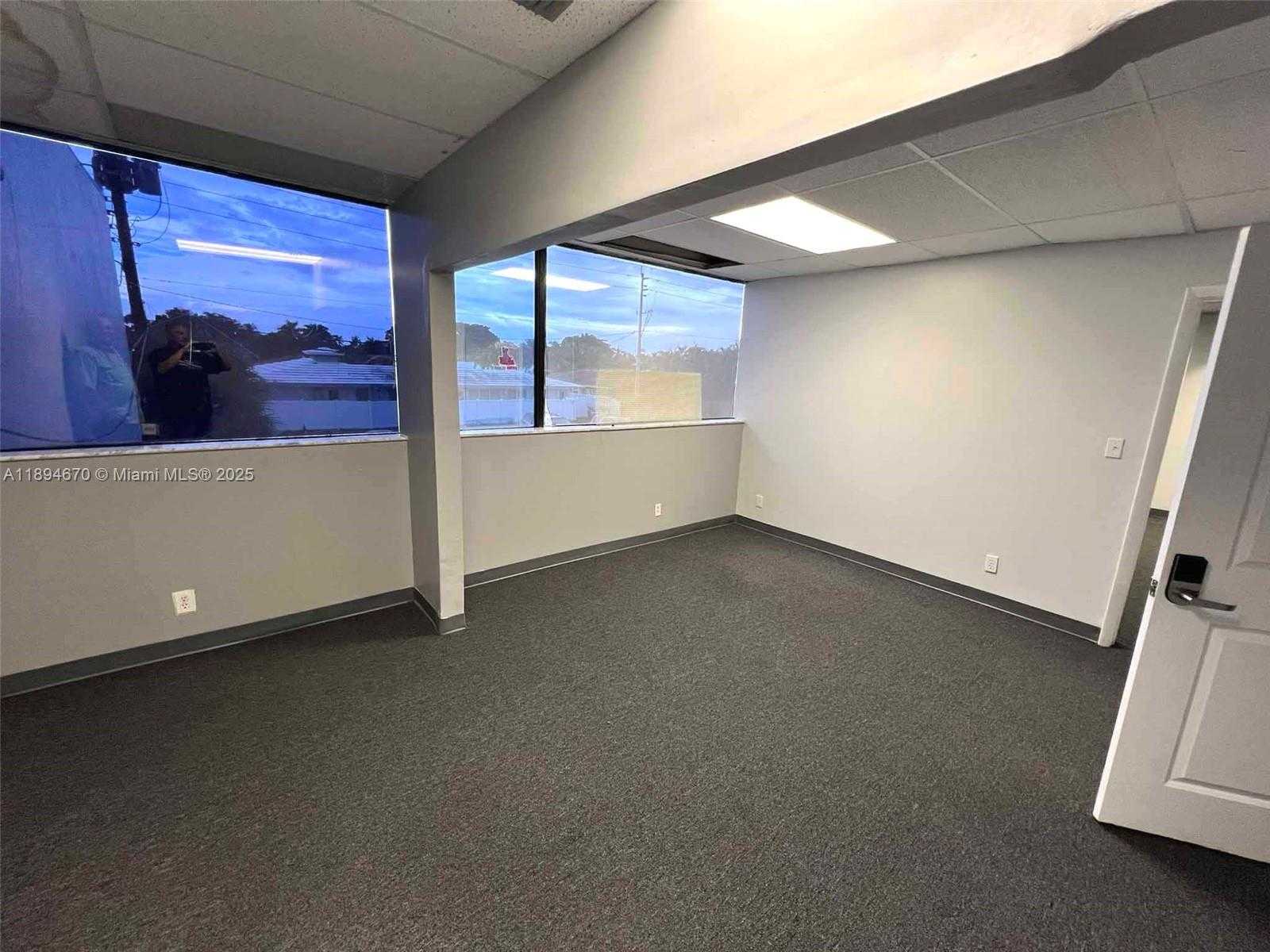 Small Image of 2727 EAST OAKLAND PARK BLVD #205A, Fort Lauderdale Number 23