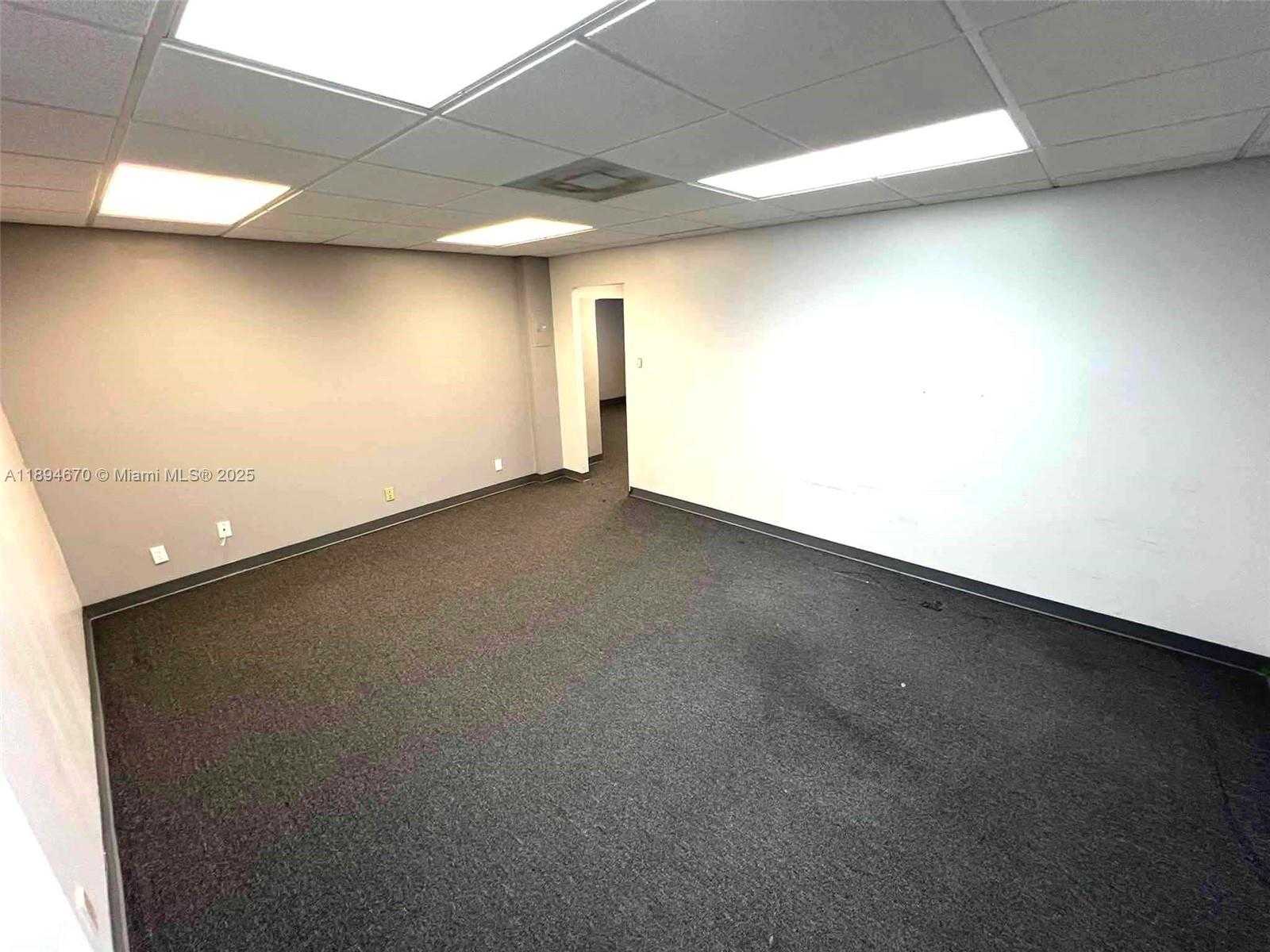 Small Image of 2727 EAST OAKLAND PARK BLVD #205A, Fort Lauderdale Number 28