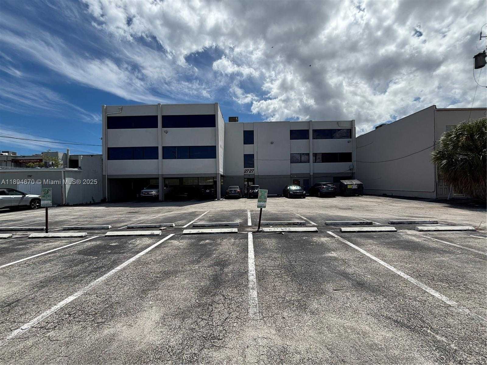Small Image of 2727 EAST OAKLAND PARK BLVD #205A, Fort Lauderdale Number 30