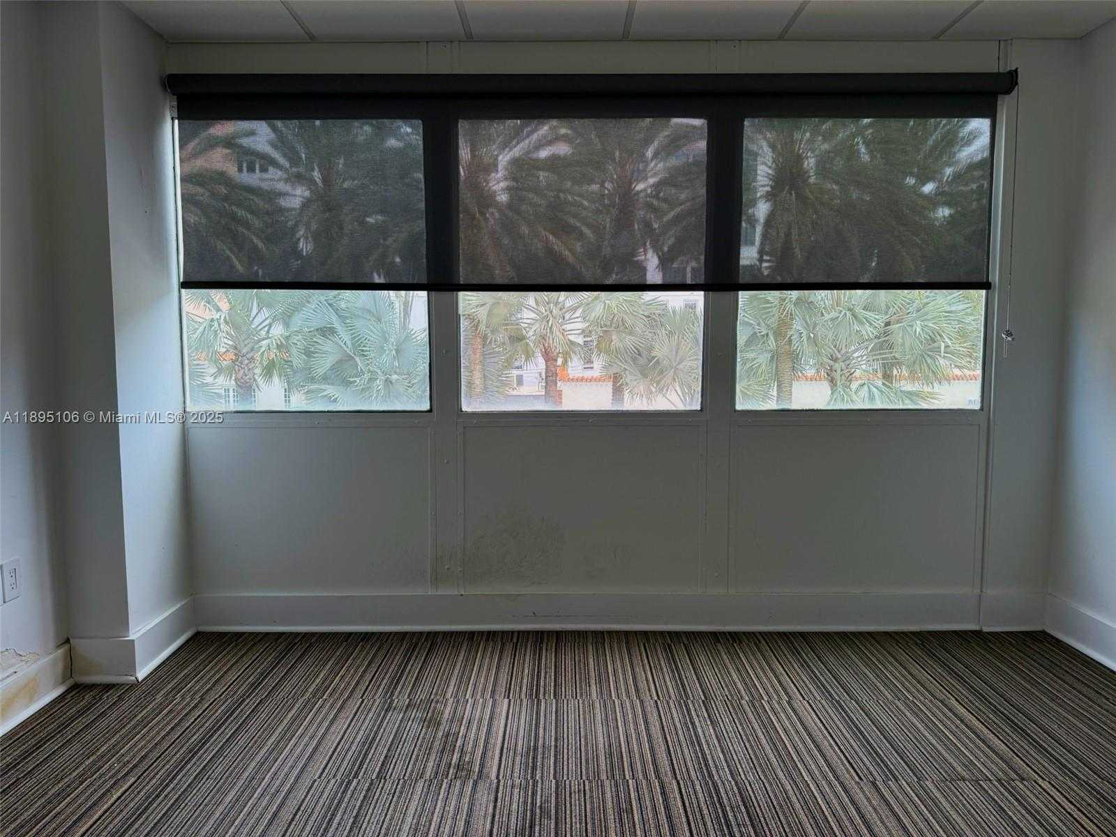 Small Image of 299 ALHAMBRA CIR #316, Coral Gables Number 3
