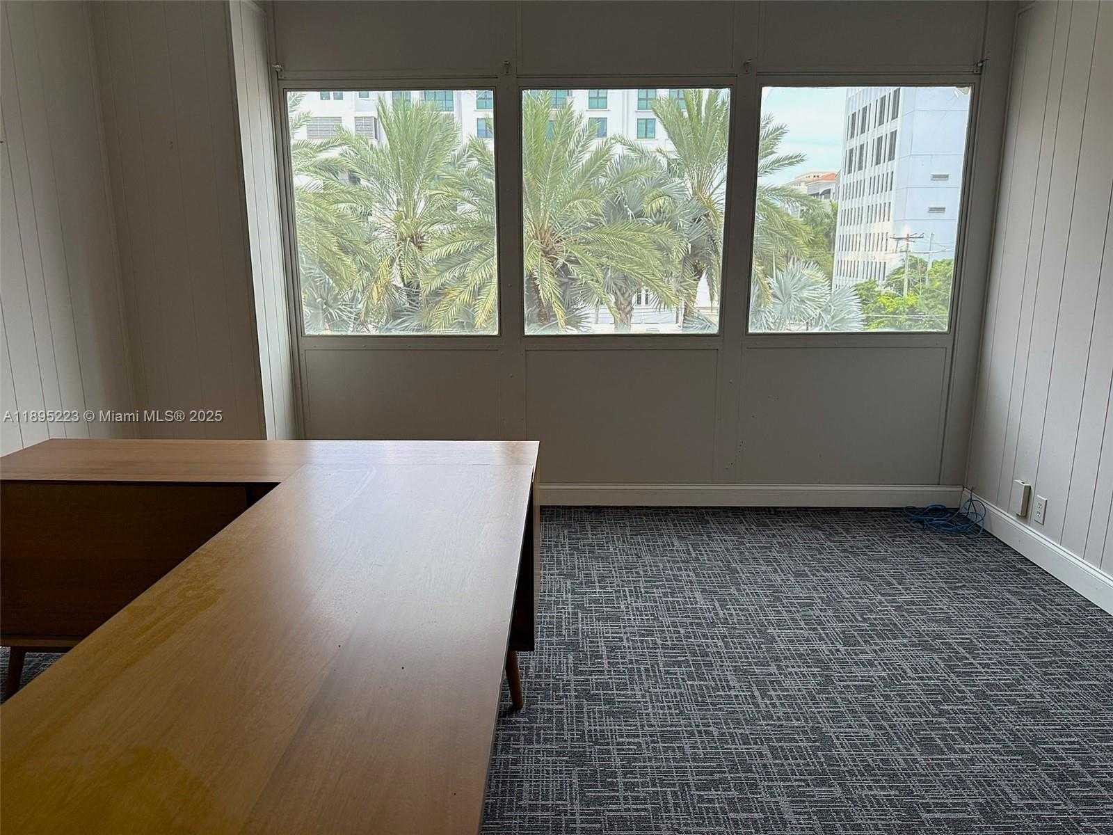 Small Image of 299 ALHAMBRA CIR #401, Coral Gables Number 6