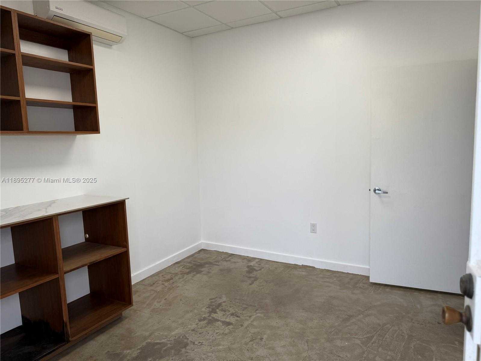 Small Image of 1870 NORTH WEST 21 TERRACE, Miami Number 22