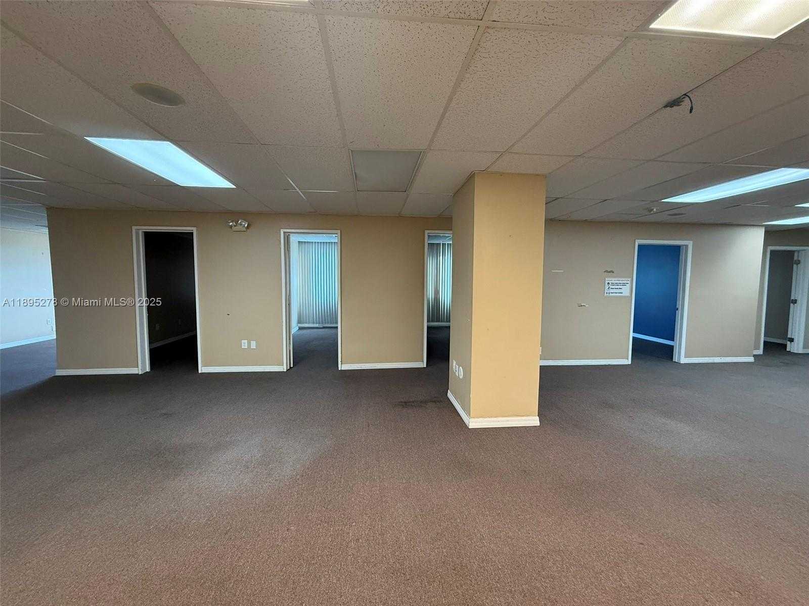 Small Image of 299 ALHAMBRA CIR #501/503, Coral Gables Number 4