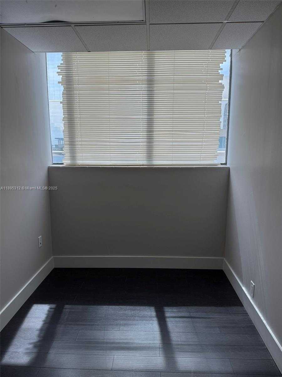 Small Image of 299 ALHAMBRA CIR #519/521, Coral Gables Number 3