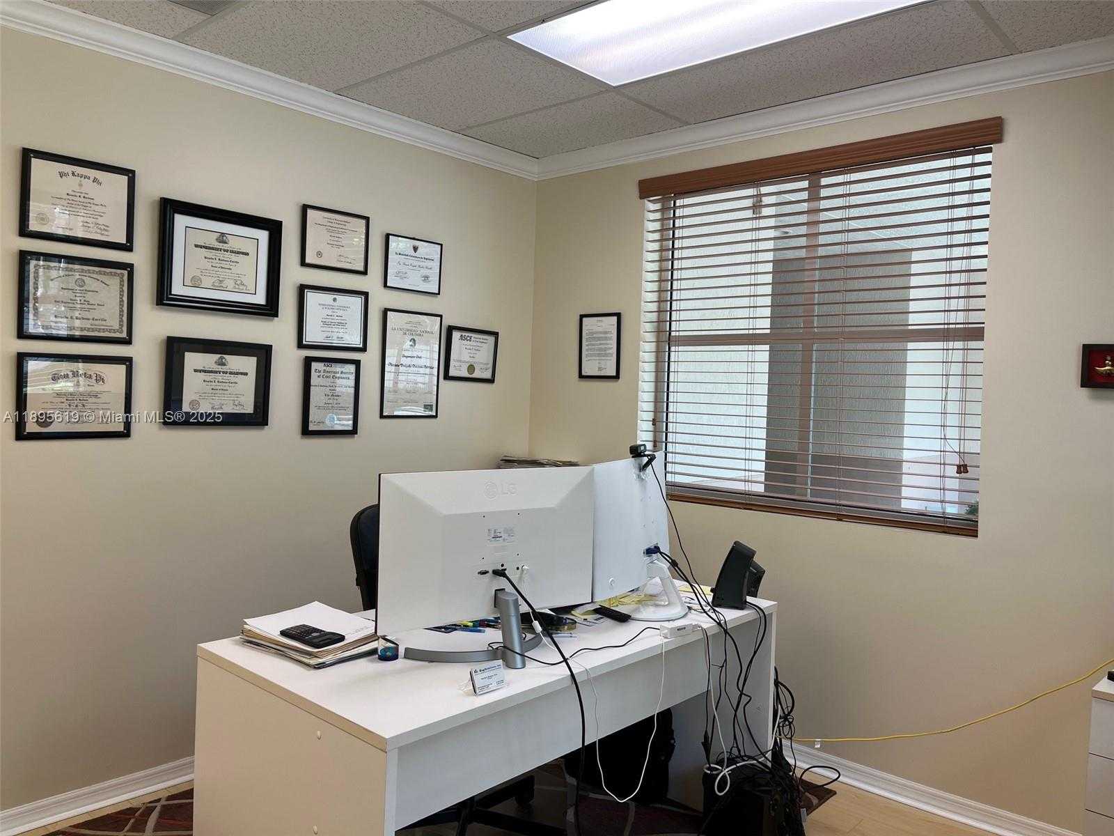 Small Image of 5220 SOUTH UNIVERSITY DR #106C, Davie Number 16