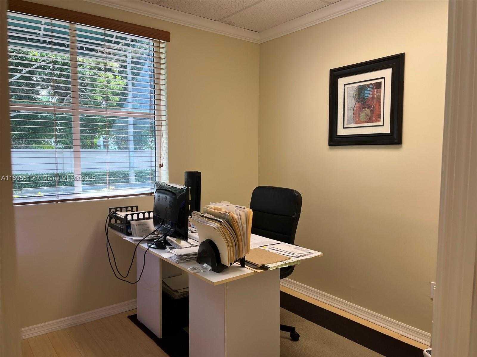 Small Image of 5220 SOUTH UNIVERSITY DR #106C, Davie Number 32