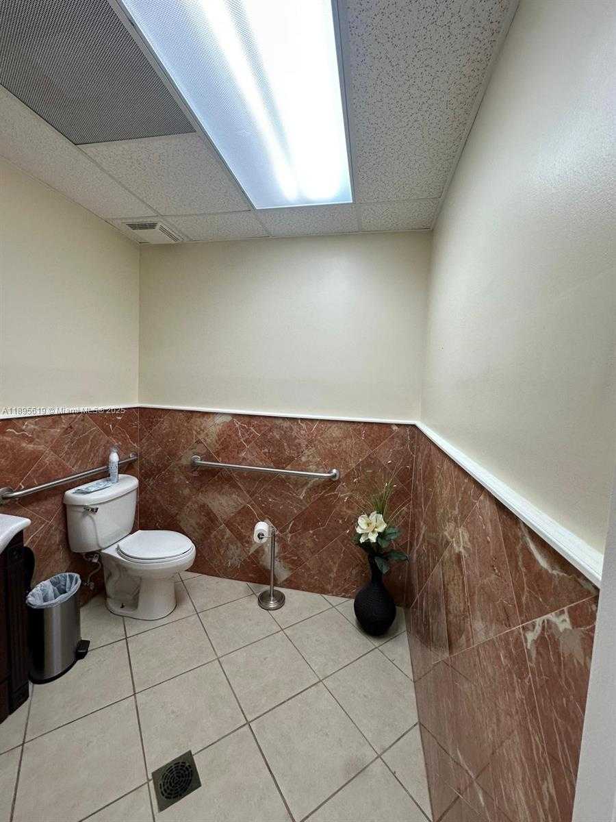 Small Image of 5220 SOUTH UNIVERSITY DR #106C, Davie Number 37