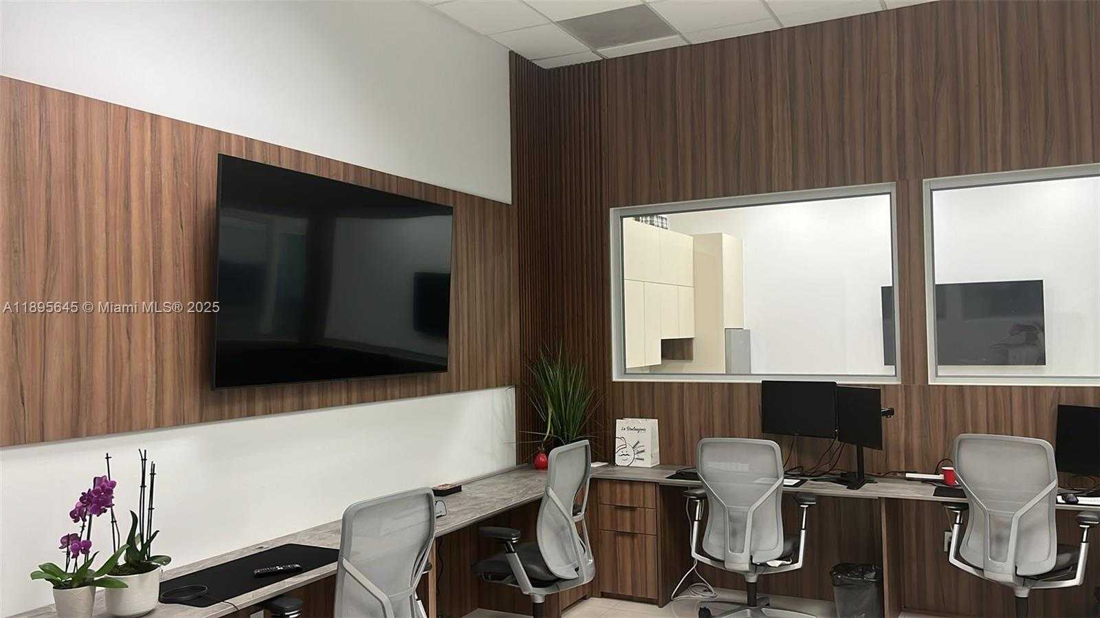 Small Image of 1200 BRICKELL AVE #200-K, Miami Number 4