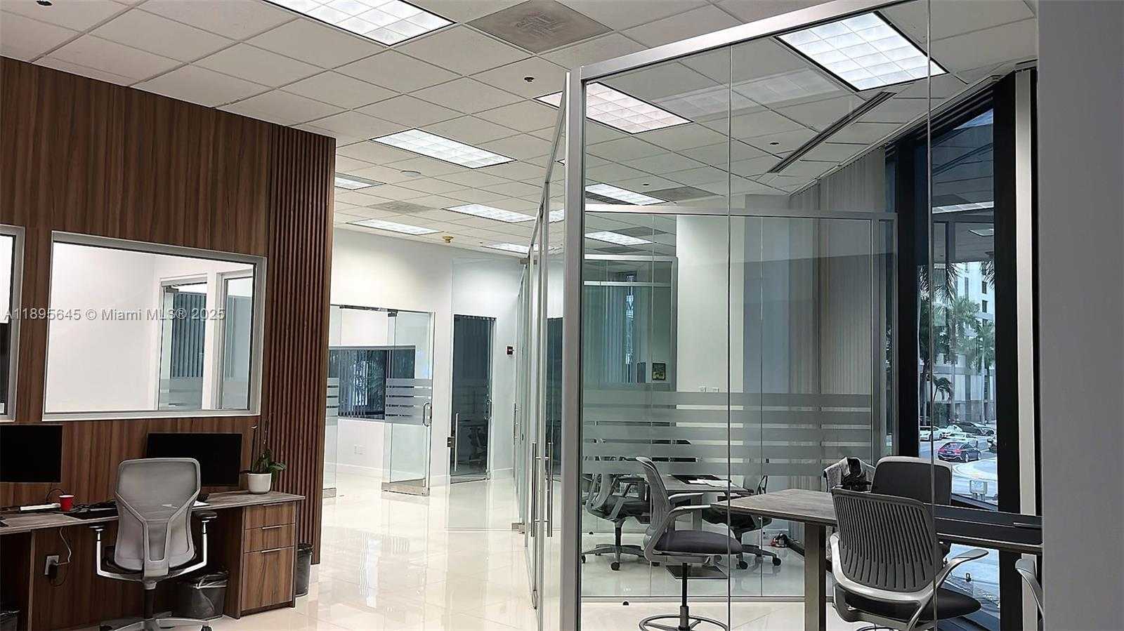 Small Image of 1200 BRICKELL AVE #200-K, Miami Number 5