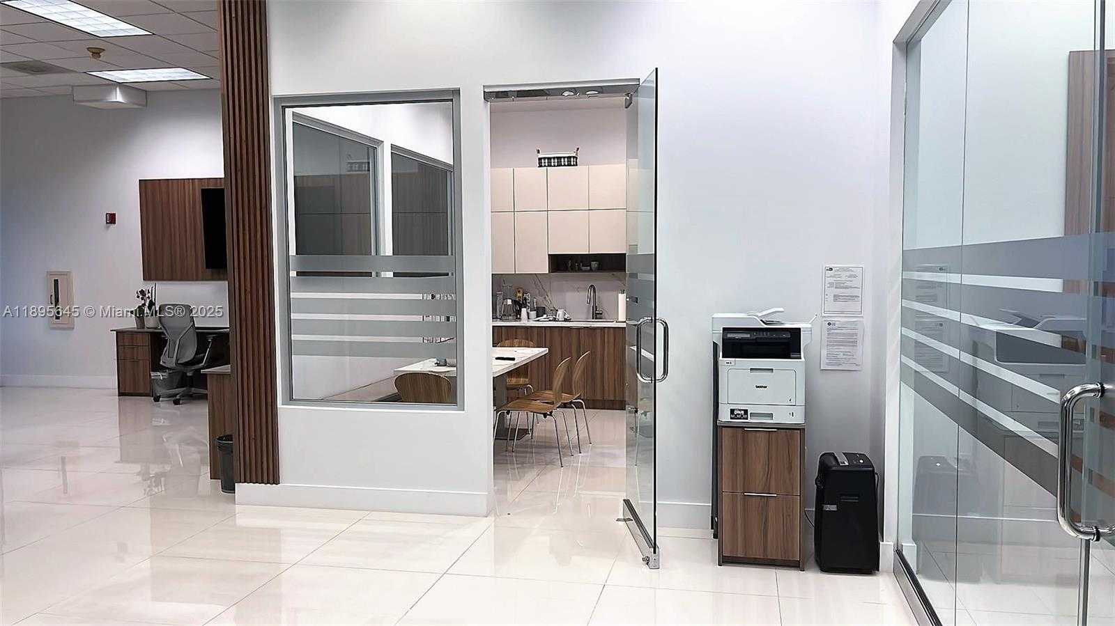 Small Image of 1200 BRICKELL AVE #200-K, Miami Number 9